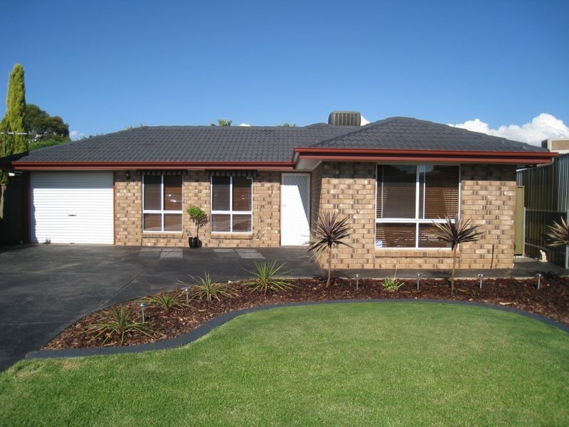 6 Hughes Court, Andrews Farm SA 5114