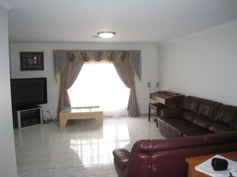 11 Minorca Court, Parafield Gardens SA 5107