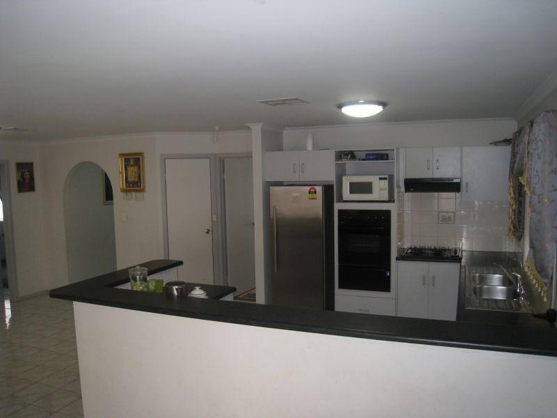 11 Minorca Court, Parafield Gardens SA 5107