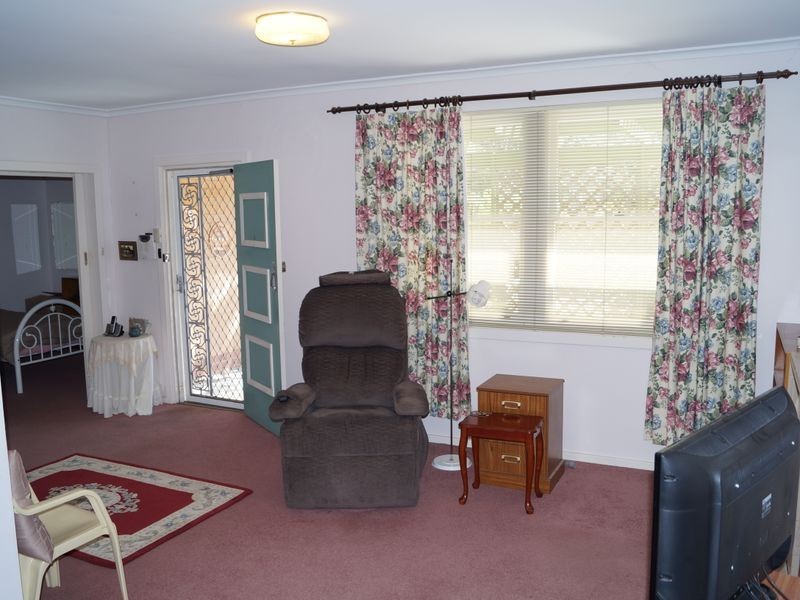 12 Tolmer Road, Elizabeth Park SA 5113