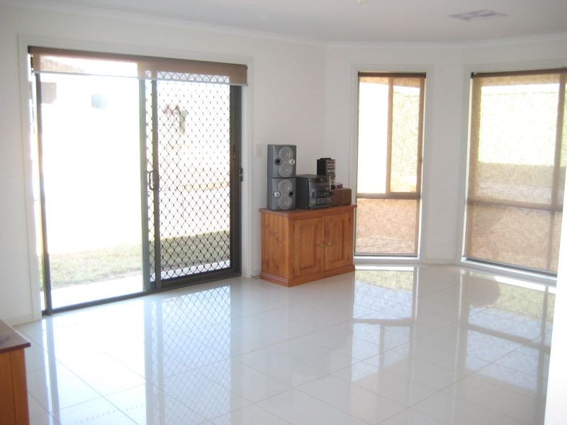 15 Lorikeet Grove, Hewett SA 5118