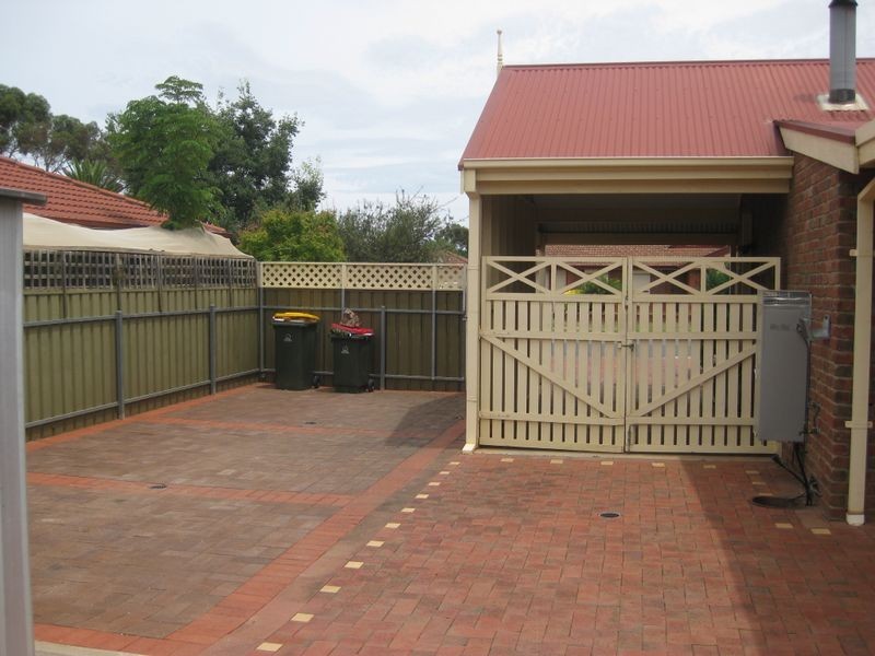 25 President Avenue, Andrews Farm SA 5114