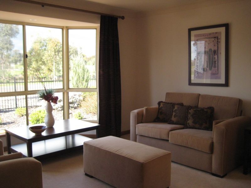 22 Strathaird Boulevard, Smithfield SA 5114