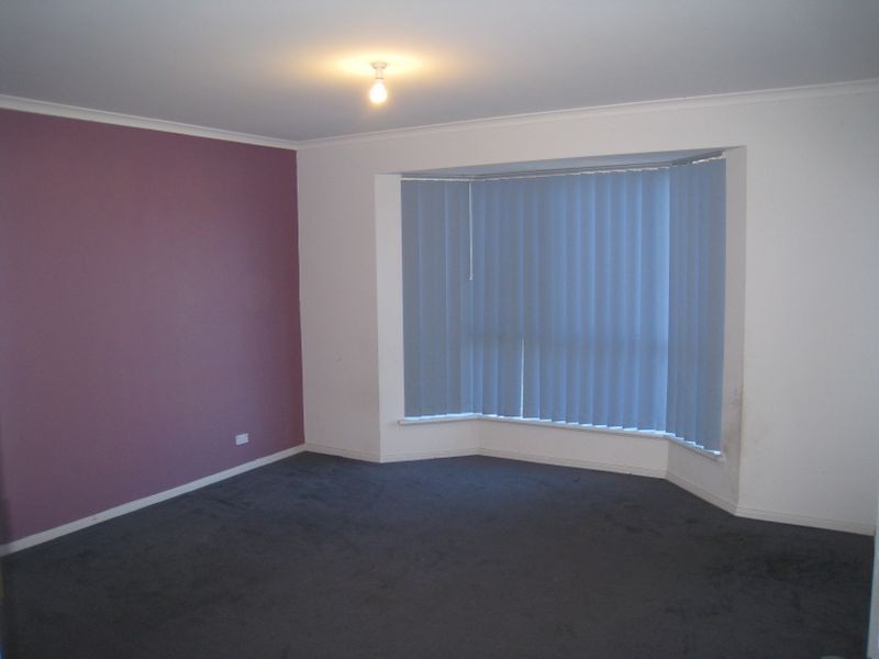 2 Grace Boulevard, Smithfield Plains SA 5114