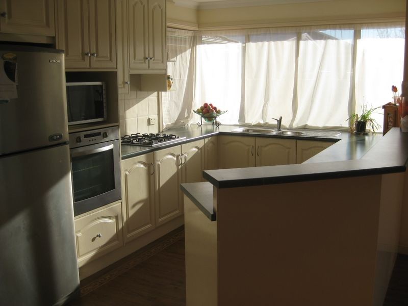 129 President Avenue, Andrews Farm SA 5114