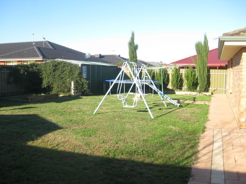 129 President Avenue, Andrews Farm SA 5114