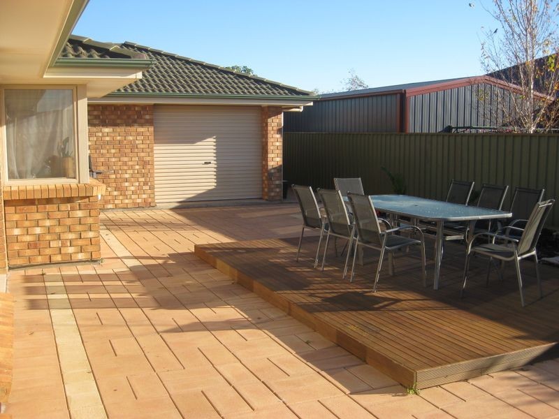 129 President Avenue, Andrews Farm SA 5114