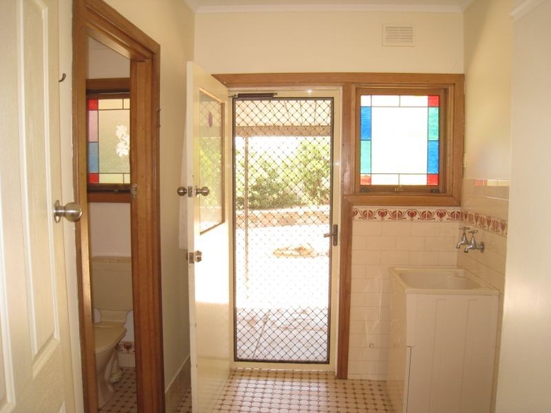 13 St Leonard Crescent, Elizabeth Downs SA 5113