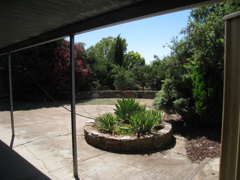 13 St Leonard Crescent, Elizabeth Downs SA 5113