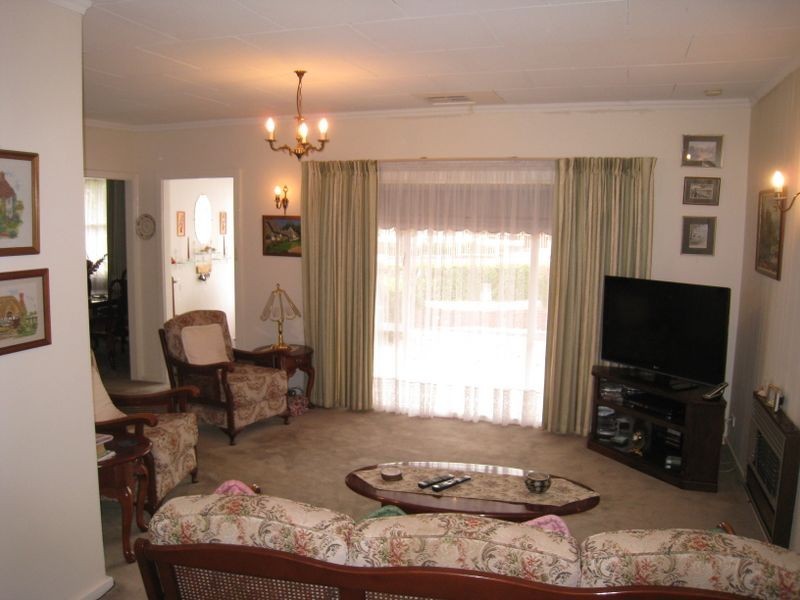 24 Tolmer Road, Elizabeth Park SA 5113