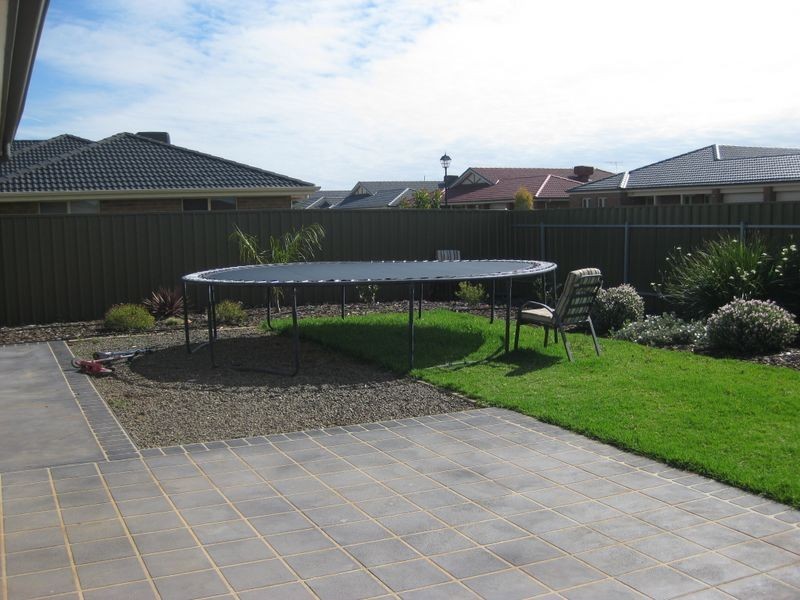 13 Everest Avenue, Andrews Farm SA 5114