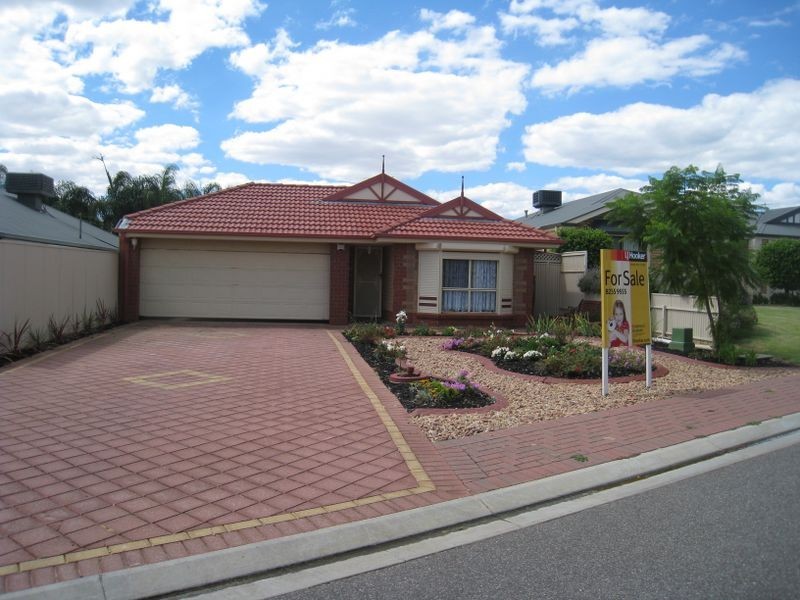 24 Regent Grove, Blakeview SA 5114