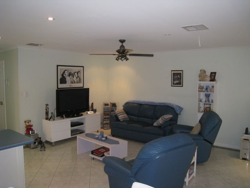 24 Regent Grove, Blakeview SA 5114