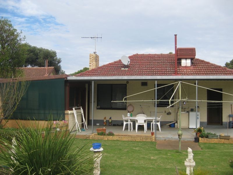 97 Mofflin Road, Elizabeth Vale SA 5112