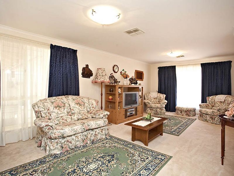 17 Kingate Boulevard, Blakeview SA 5114