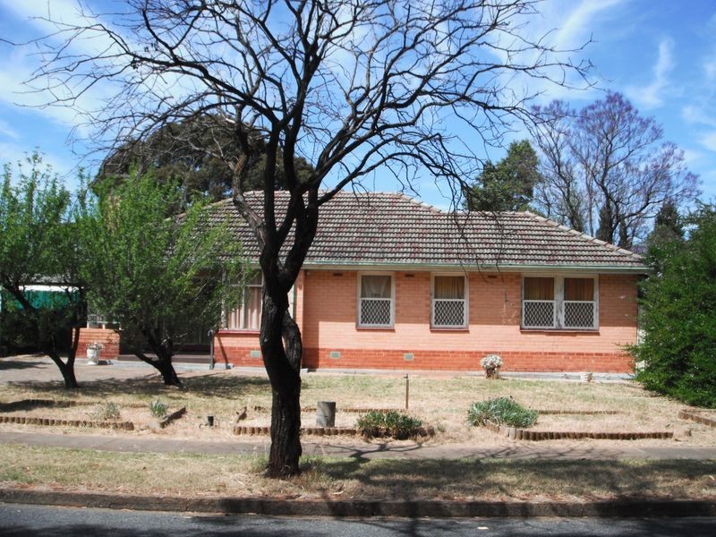 4 Burley Road, Elizabeth Vale SA 5112