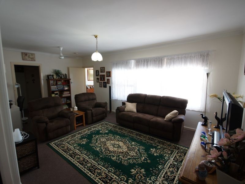 38 Bloomfield Crescent, Elizabeth Downs SA 5113