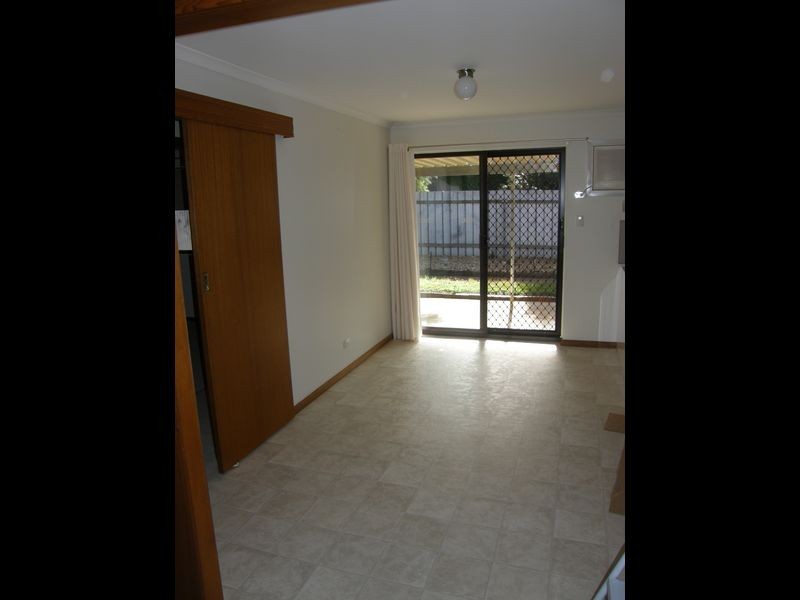 1/8 Joanne Terrace, Parafield Gardens SA 5107