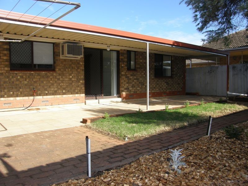 1/8 Joanne Terrace, Parafield Gardens SA 5107