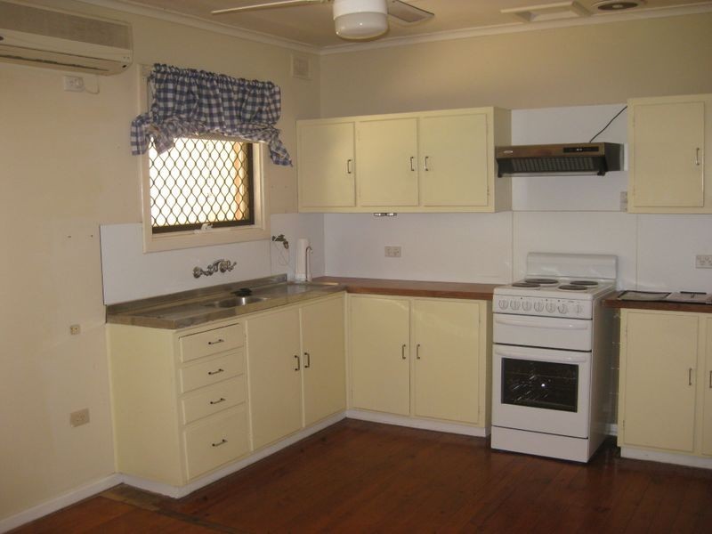 42 Creslin Avenue, Ingle Farm SA 5098