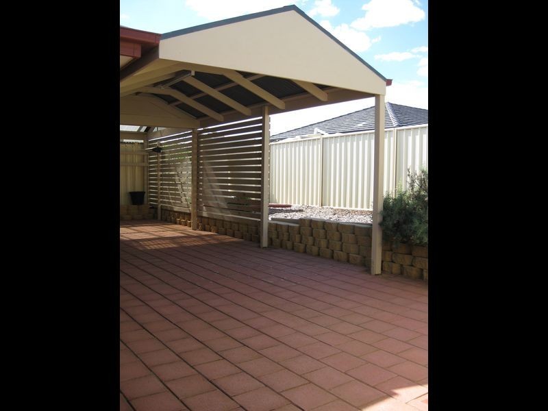 5 Strathmore Avenue, Smithfield SA 5114