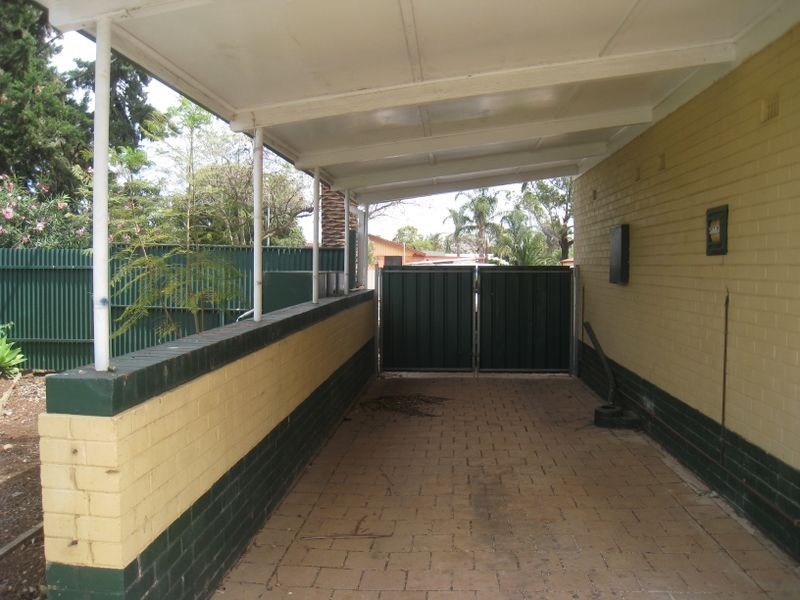 2 Broadmeadows Road, Elizabeth North SA 5113