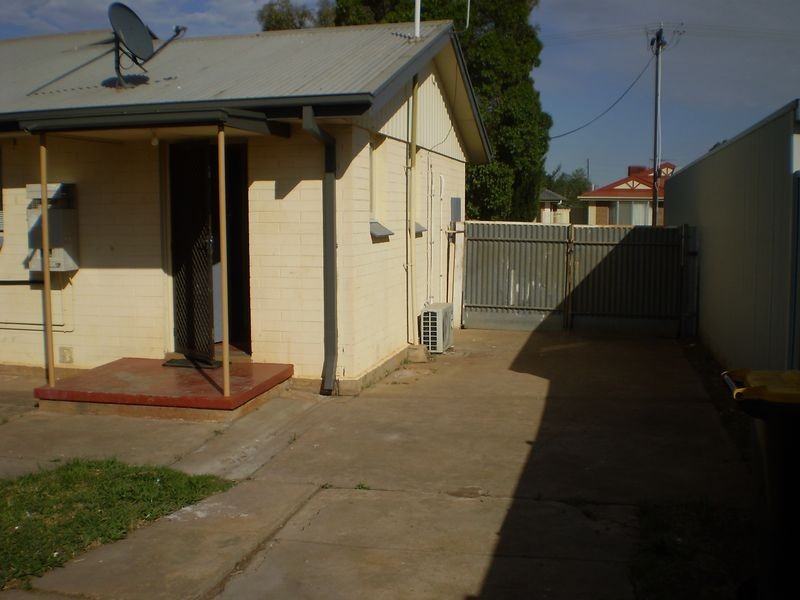 17 Moulds Crescent, Smithfield SA 5114