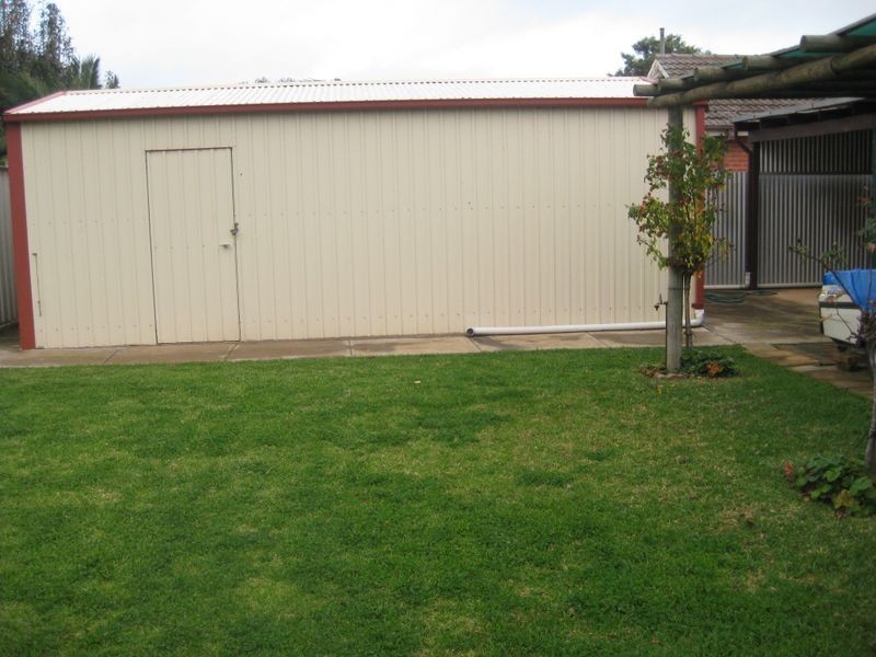 12 Saint Road, Smithfield Plains SA 5114