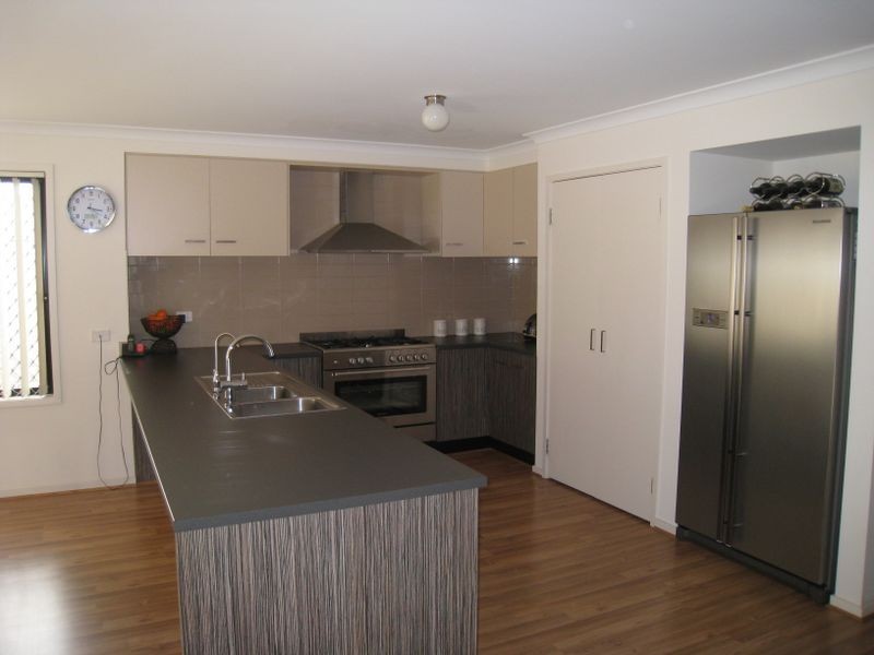 18 Rateki Close, Burton SA 5110