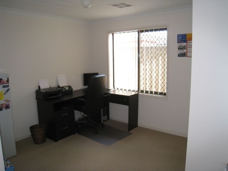 18 Rateki Close, Burton SA 5110