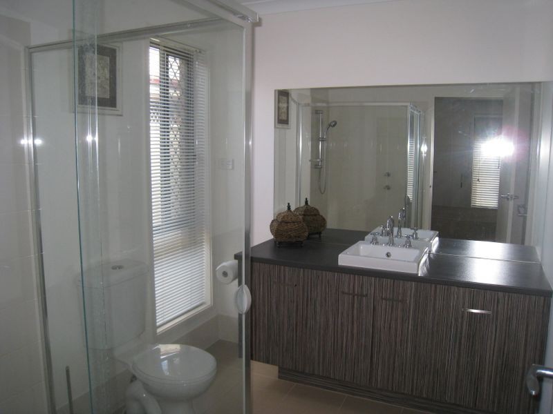 18 Rateki Close, Burton SA 5110