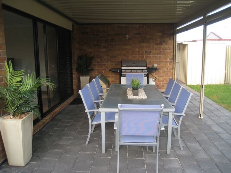 18 Rateki Close, Burton SA 5110