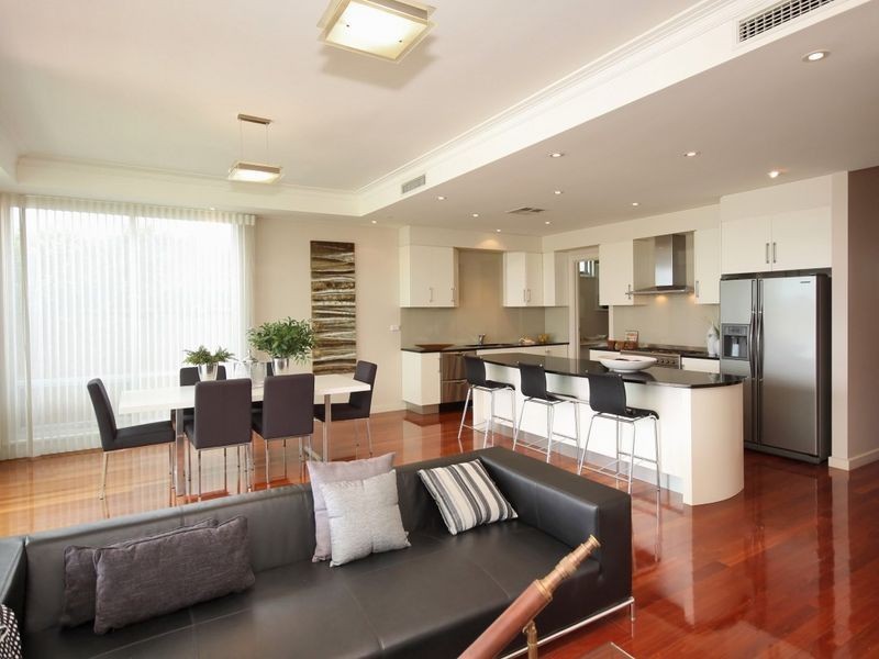 26A Antigua Grove, West Lakes SA 5021