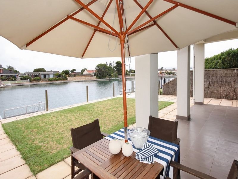 26A Antigua Grove, West Lakes SA 5021