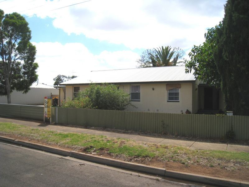 15 & 17 Moulds Crescent, Smithfield SA 5114