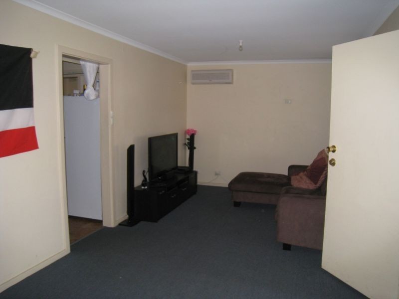 15 & 17 Moulds Crescent, Smithfield SA 5114