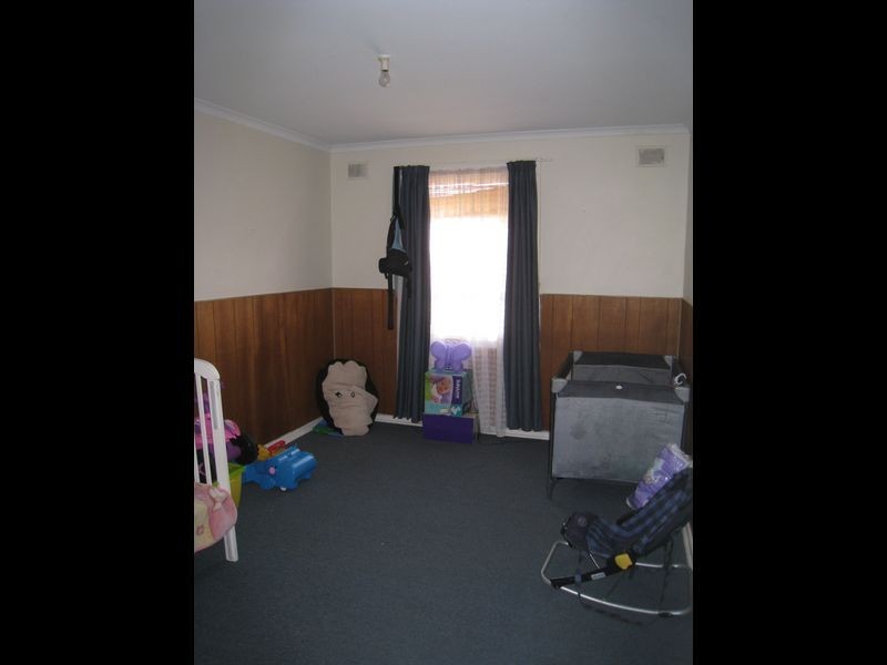 15 & 17 Moulds Crescent, Smithfield SA 5114