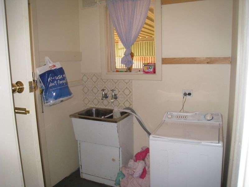 15 & 17 Moulds Crescent, Smithfield SA 5114