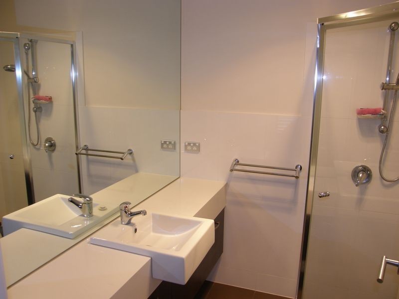 8 Lakeside Drive, Andrews Farm SA 5114