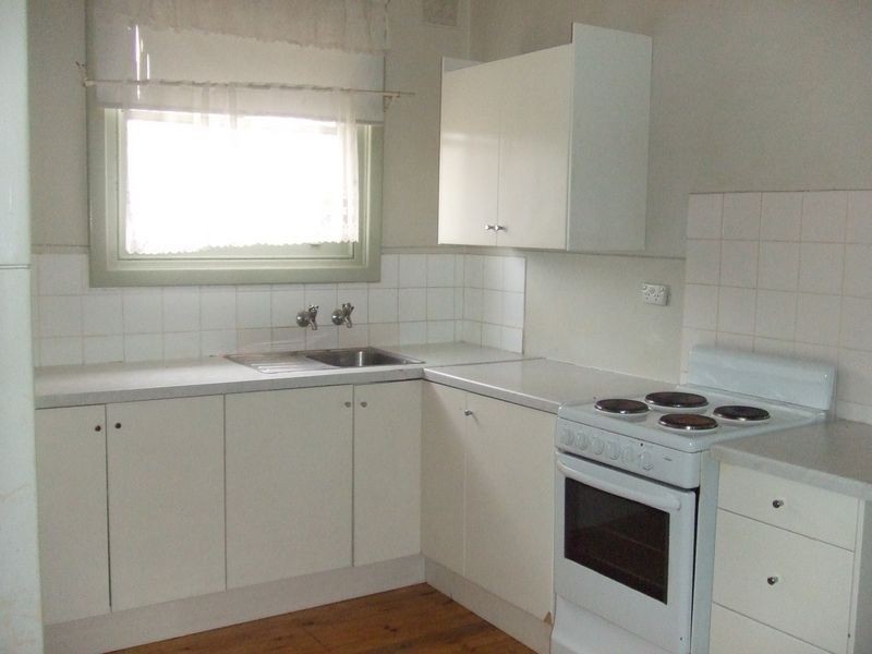 12 Sampson Road, Elizabeth Grove SA 5112