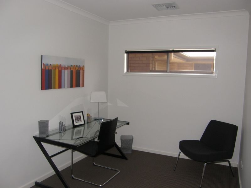 14 Jindabyne Street, Andrews Farm SA 5114