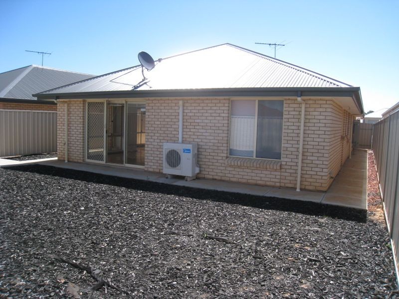 14 Burwood Road, Munno Para West SA 5115