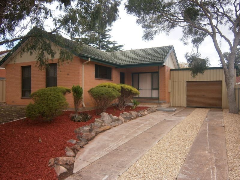 18 Uphall Street, Elizabeth Park SA 5113
