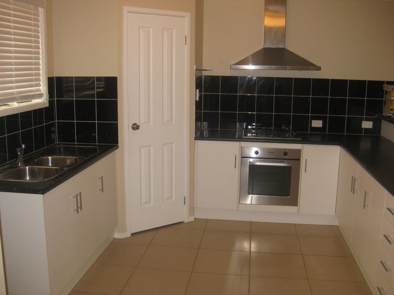 17 Dawn Close, Andrews Farm SA 5114