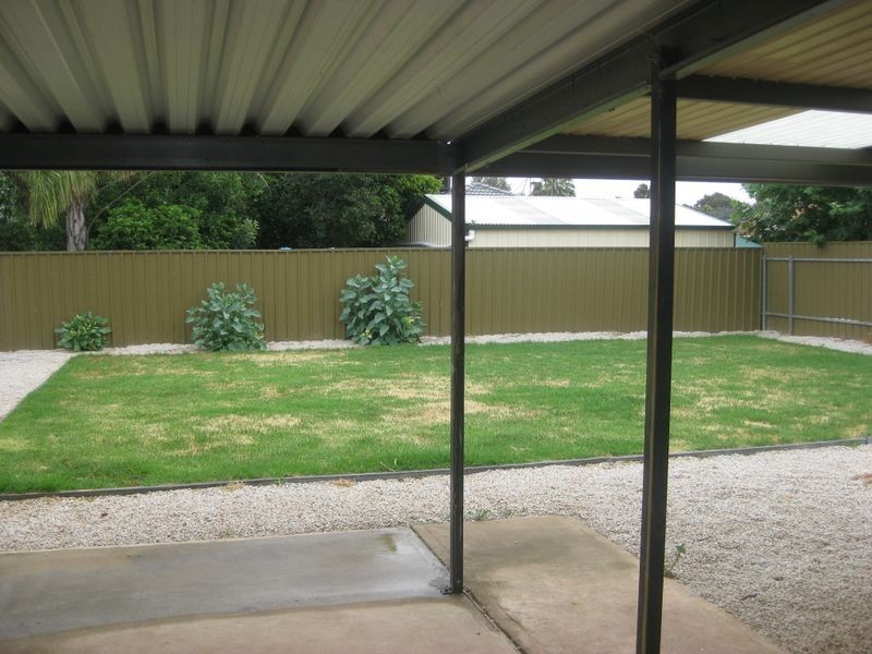 17 Dawn Close, Andrews Farm SA 5114