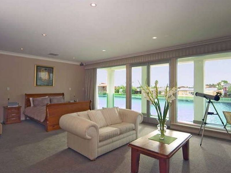 26A Antigua Grove, West Lakes SA 5021