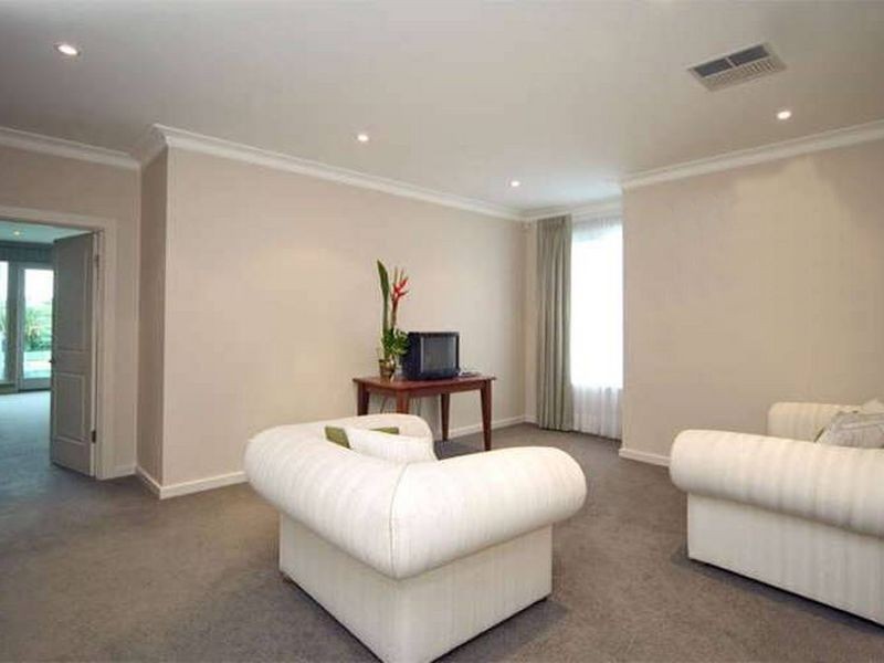 26A Antigua Grove, West Lakes SA 5021