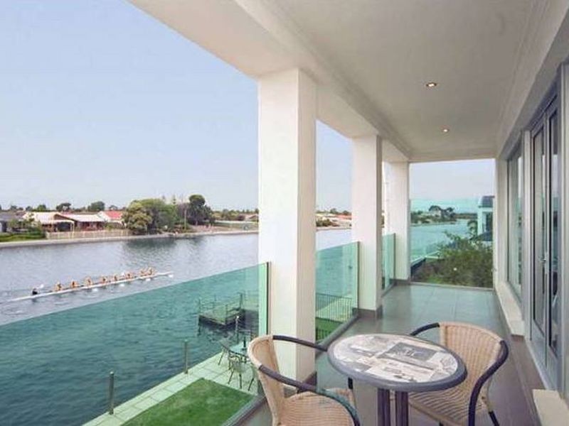 26A Antigua Grove, West Lakes SA 5021