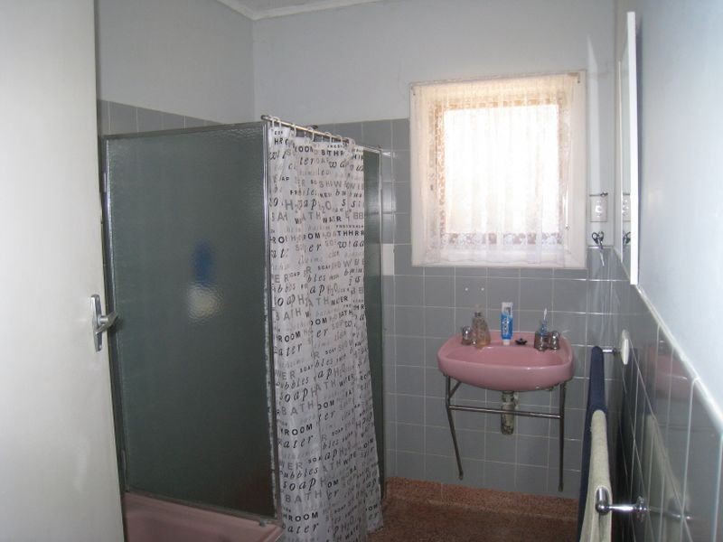 15 Adams Road, Elizabeth Park SA 5113