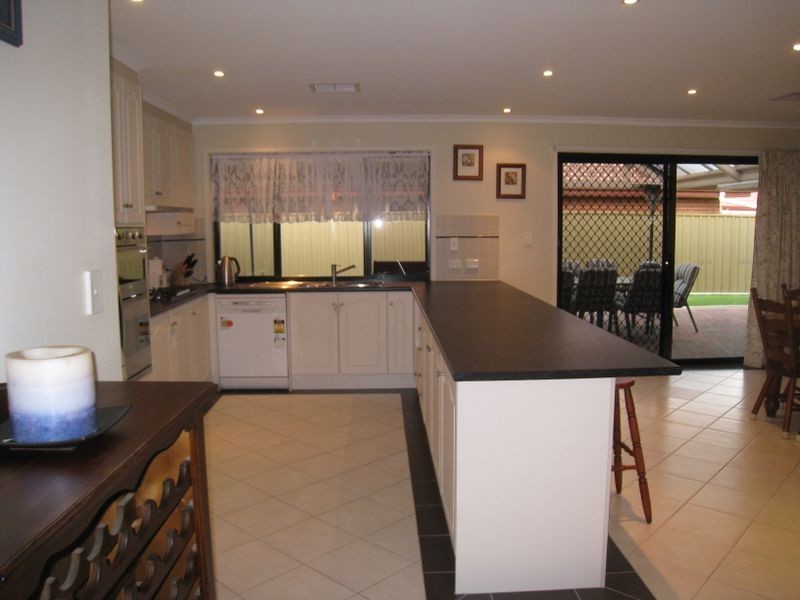 25 Eton Drive, Andrews Farm SA 5114
